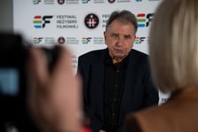 <p>17. Festiwal Reżyserii Filmowej im. Sylwestra Chęcińskiego i 13. Festiwal Aktorstwa Filmowego im. Tadeusza Szymkowa trwały we Wrocławiu od 6 do 11 kwietnia. Na zdjęciu reżyser Waldemar Krzystek&nbsp;</p>